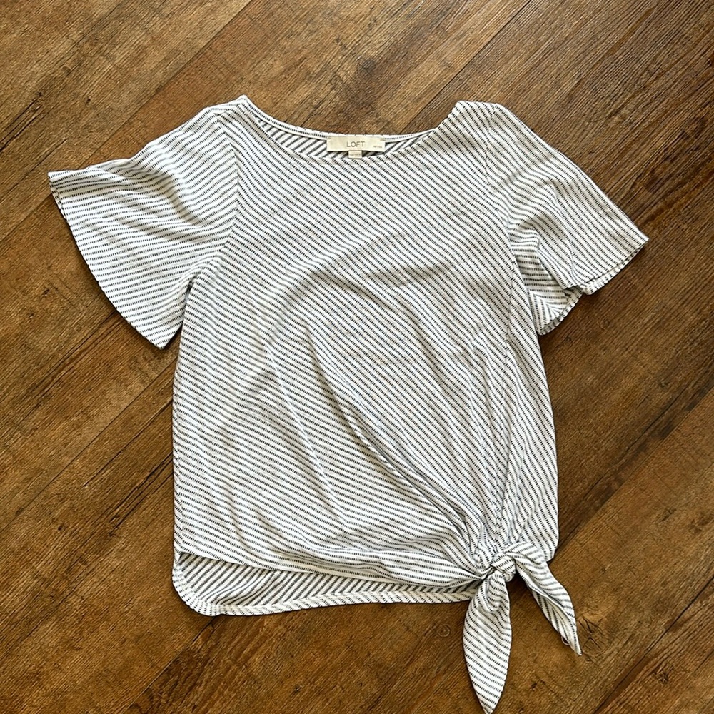 EUC LOFT Tie-Bottom Blouse Size XXSP